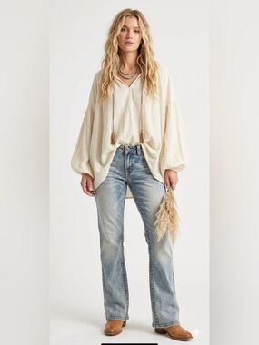 BLACK BULL distressed low waist boot cut denim light blue Blue Jeans Size 36